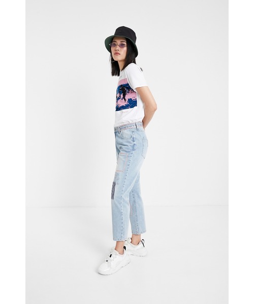 Desigual（デシグアル）の「アートパッチ付きデニムパンツ（デニムパンツ・レディース・ブルー・32inch/28inch/34inch/24inch/29inch/30inch/27inch）」の7枚目の写真