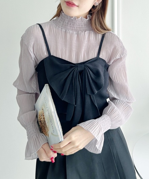 Loueme(ルエム)の「シャーリングシアーブラウス(シャツ/ブラウス・レディース・ホワイト/ブラック/アイボリー/ベージュ/イエロー/グレー・FREE)」の4枚目の写真