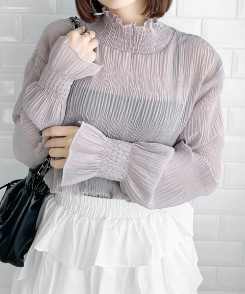 Loueme(ルエム)の「シャーリングシアーブラウス(シャツ/ブラウス・レディース・ホワイト/ブラック/アイボリー/ベージュ/イエロー/グレー・FREE)」の11枚目の写真