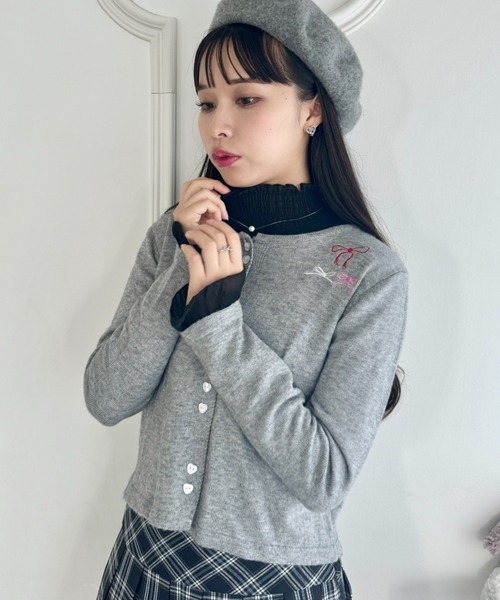 Loueme(ルエム)の「シャーリングシアーブラウス(シャツ/ブラウス・レディース・ホワイト/ブラック/アイボリー/ベージュ/イエロー/グレー・FREE)」の15枚目の写真