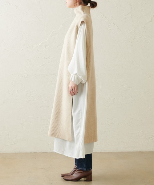 natural couture(ナチュラルクチュール)の「ハイネックロングベスト(ベスト・レディース・アイボリー/ベージュ・FREE)」の16枚目の写真