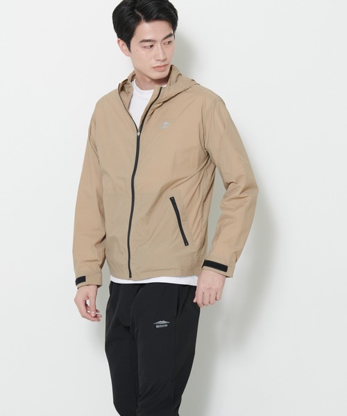 OUTDOOR PRODUCTS APPAREL（アウトドアプロダクツアパレル）の「撥水パッカブルパーカー マウンテンパーカー　　撥水/軽量/ストレッチ機能付き　ワンポイントブランドロゴ（マウンテンパーカー・メンズ・ブラック/カーキ/ベージュ/ダークベージュ/オリーブ/ブラウン/ダークグリーン/ライトブラウン/ライトベージュ/サンドベージュ/グリーン・MEDIUM/LARGE/X-LARGE）」の21枚目の写真