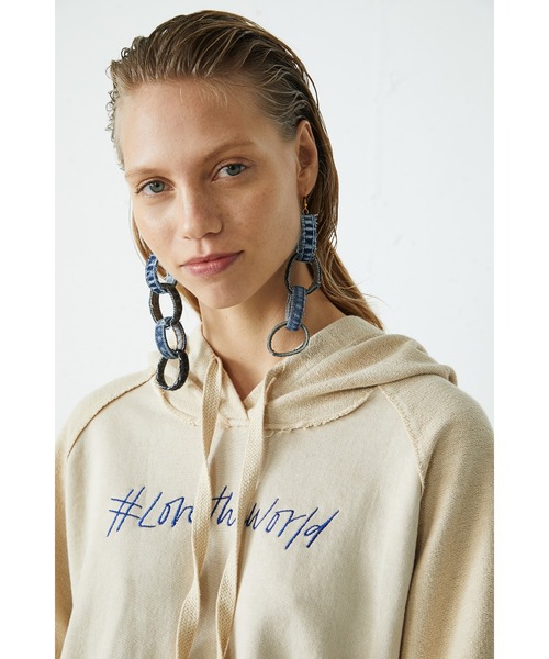 Desigual(デシグアル)の「リサイクルコットン ショートフーディ(スウェット・レディース・ホワイト・S/M/L)」の8枚目の写真