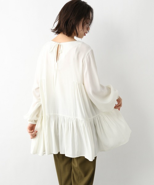 A part by(アパートバイ)の「PoRyティアードチュニック 931679(シャツ/ブラウス・レディース・ブラック/オフホワイト/ブルー系その他2・FREE)」の7枚目の写真