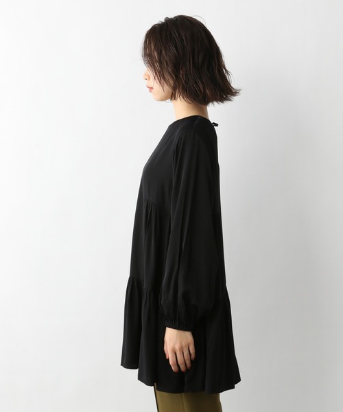 A part by(アパートバイ)の「PoRyティアードチュニック 931679(シャツ/ブラウス・レディース・ブラック/オフホワイト/ブルー系その他2・FREE)」の9枚目の写真