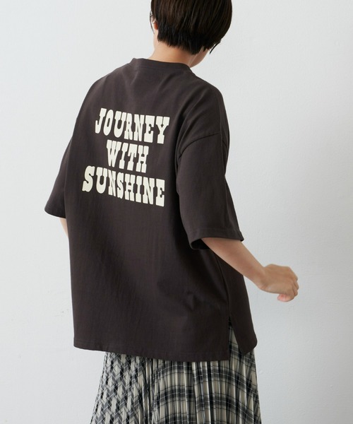 Auntie Rosa Holiday（アンティローザホリデー）の「ビッグロゴバックプリントTシャツ（Tシャツ/カットソー・レディース・ホワイト/チャコールグレー/レッド/グリーン/オレンジ・FREE）」の4枚目の写真