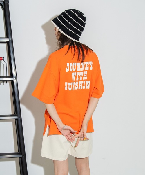 Auntie Rosa Holiday（アンティローザホリデー）の「ビッグロゴバックプリントTシャツ（Tシャツ/カットソー・レディース・ホワイト/チャコールグレー/レッド/グリーン/オレンジ・FREE）」の18枚目の写真