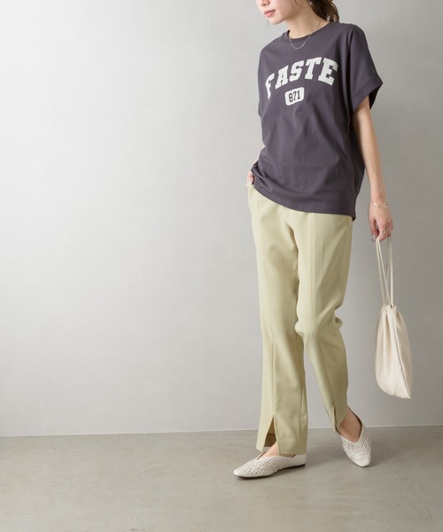 SpRay(スプレイ)の「カレッジ871ロゴドルマンTシャツ(Tシャツ/カットソー・レディース・チャコールグレー/オフホワイト/ブルー/グリーン/ラベンダー/グレイッシュベージュ・FREE)」の2枚目の写真