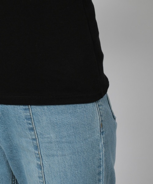 PAGEBOY(ページボーイ)の「カップツキリブタンク(タンクトップ・レディース・ブラック/オフホワイト/グレイッシュベージュ・FREE)」の4枚目の写真