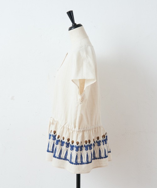 BEARDSLEY(ビアズリー)の「喫茶店メイドプリントブラウス(シャツ/ブラウス・レディース・アイボリー/ネイビー・FREE)」の9枚目の写真