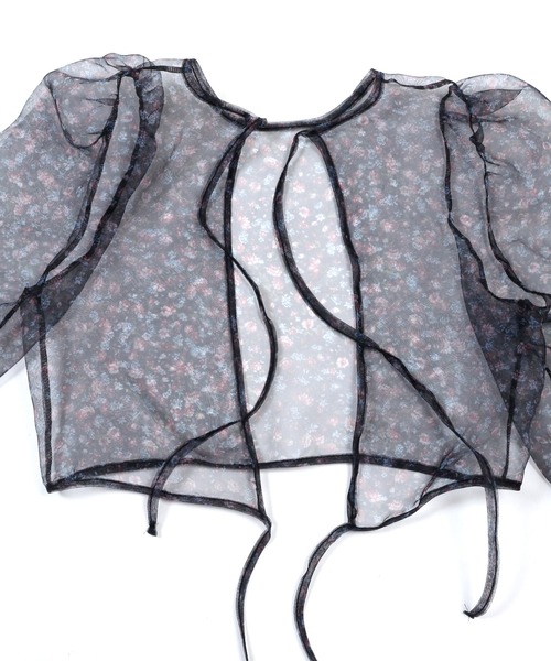 Figments（フィグメンツ）の「花柄シアートップ（シャツ/ブラウス・レディース・ブルー/ブラック・FREE）」の9枚目の写真