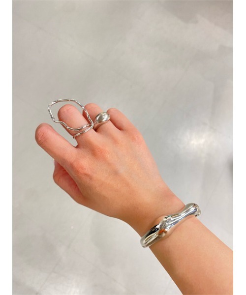 SLY(スライ)の「UNIQUE METAL OVER RING(リング・レディース・シルバー/ゴールド・FREE)」の9枚目の写真