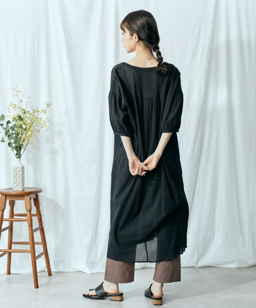 Amourire(アムリール)の「カフタンOP(ワンピース・レディース・ブラック/オフホワイト/カーキ/モカ・M)」の18枚目の写真