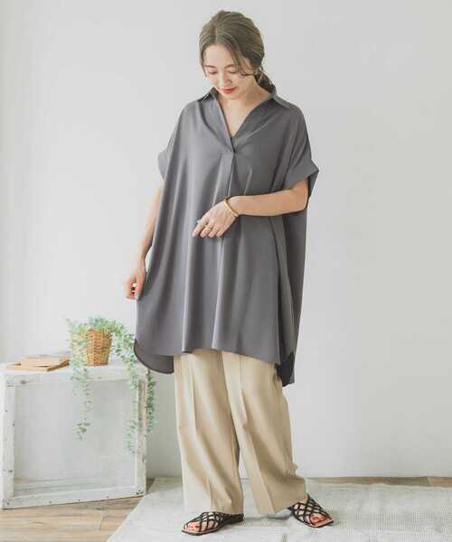 ITEMS URBANRESEARCH（アイテムズ アーバンリサーチ）の「スキッパードルマンシャツチュニック（シャツ/ブラウス・レディース・チャコールグレー/モカ/ホワイト・FREE）」の4枚目の写真