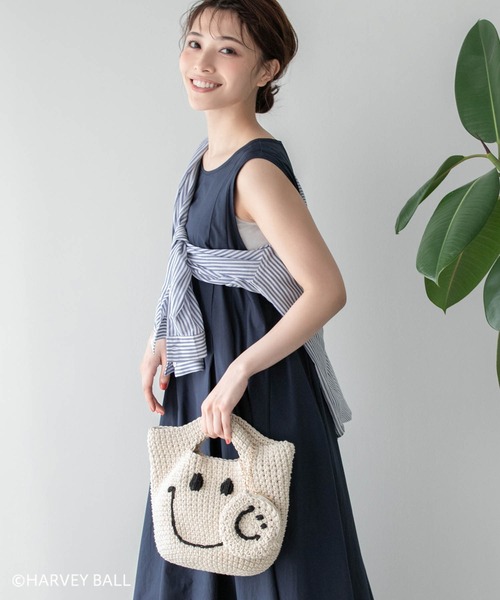 Edit Sheen(エディットシーン)の「手編みニコちゃんポーチチャーム(ポーチ・レディース・アイボリー・FREE)」の8枚目の写真