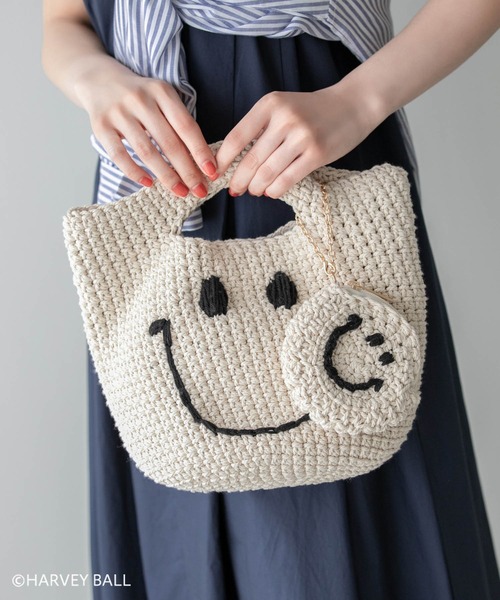 Edit Sheen(エディットシーン)の「手編みニコちゃんポーチチャーム(ポーチ・レディース・アイボリー・FREE)」の7枚目の写真