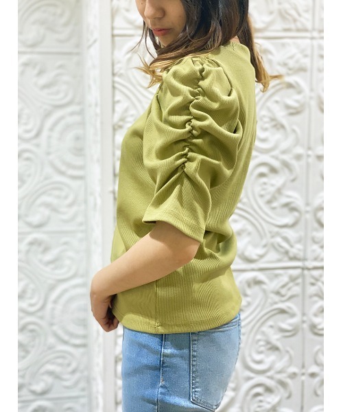 NOMAE（ノーマエ）の「【NOMAE】ギャザースリーブカットソー（Tシャツ/カットソー・レディース・ホワイト/ブラック/ベージュ/ライトグリーン・FREE）」の4枚目の写真