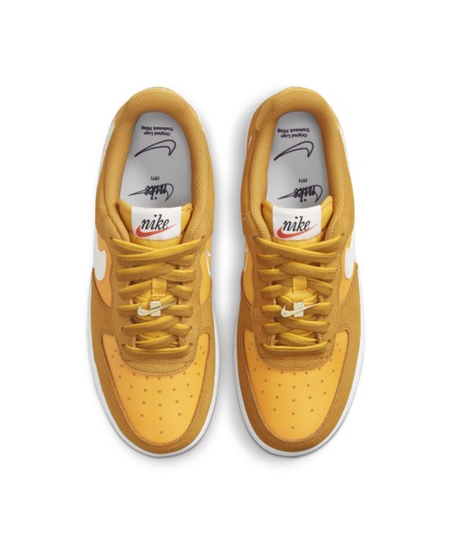 NIKE（ナイキ）の「ナイキ エア フォース 1 '07 SE ウィメンズシューズ / Nike Air Force 1 '07 SE Women's Shoe（スニーカー・レディース・ホワイト/黄土色系・22.5/25/25.5/24.5/23/23.5/24/22/26）」の19枚目の写真