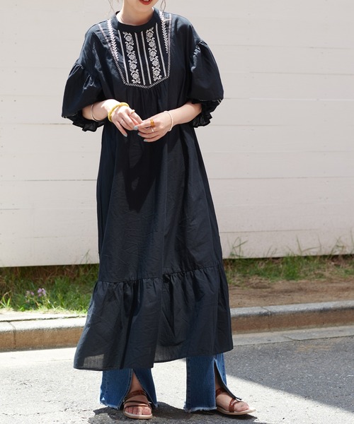 DISCOAT(ディスコート)の「刺繍ワンピース(ワンピース・レディース・ブラック/オフホワイト/ライトベージュ/グリーン・FREE)」の13枚目の写真