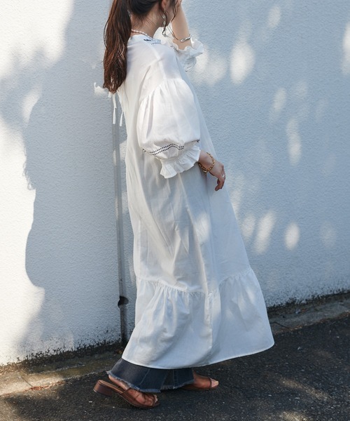 DISCOAT(ディスコート)の「刺繍ワンピース(ワンピース・レディース・ブラック/オフホワイト/ライトベージュ/グリーン・FREE)」の8枚目の写真