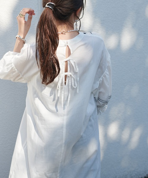 DISCOAT(ディスコート)の「刺繍ワンピース(ワンピース・レディース・ブラック/オフホワイト/ライトベージュ/グリーン・FREE)」の12枚目の写真