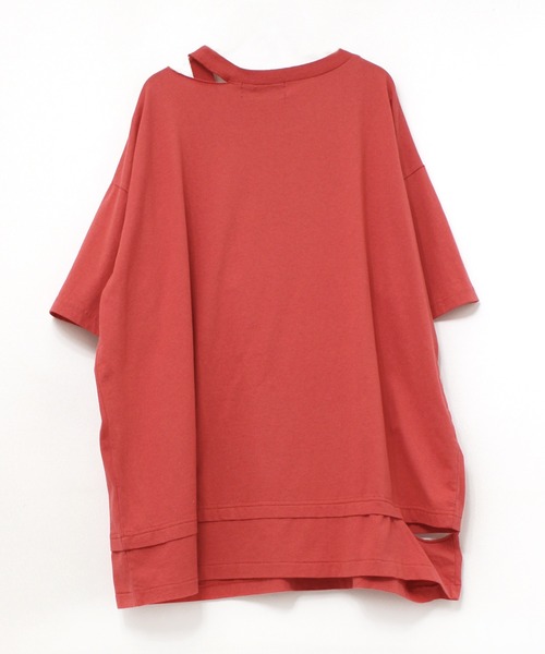 RNA（アールエヌエー）の「M1709 PEEPSカッティングルーズTシャツ（Tシャツ/カットソー・レディース・ホワイト/ブラック/レッド・MEDIUM）」の10枚目の写真