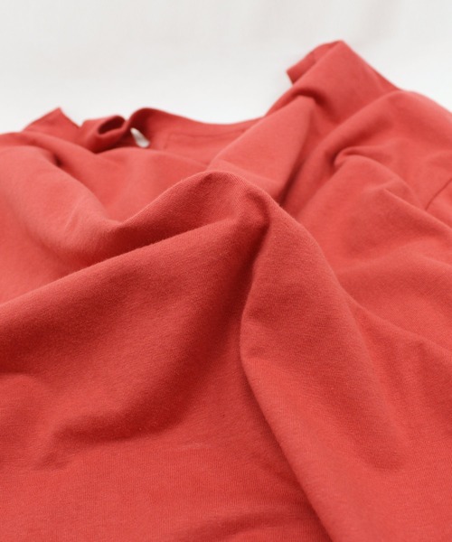 RNA（アールエヌエー）の「M1709 PEEPSカッティングルーズTシャツ（Tシャツ/カットソー・レディース・ホワイト/ブラック/レッド・MEDIUM）」の9枚目の写真