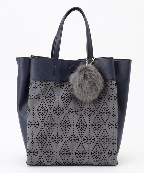 SAC(サック)の「スエード調オリジナルパンチング柄ショルダーバッグ SAC unit(ショルダーバッグ・レディース・ピンク/キャメル/ネイビー/ダークベージュ・FREE)」の3枚目の写真