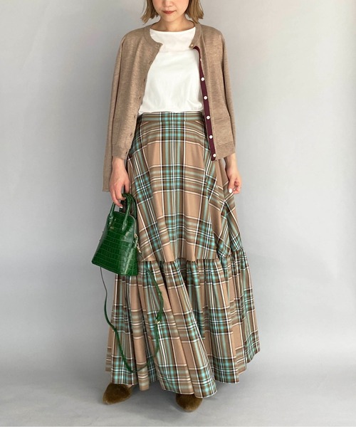 PICCIN(ピッチン)の「シェルボタンバイカラーカーディガン(カーディガン/ボレロ・レディース・ブラック/ライトグレー/ベージュ/ブルー/ピンクベージュ/チェリーピンク・M)」の11枚目の写真