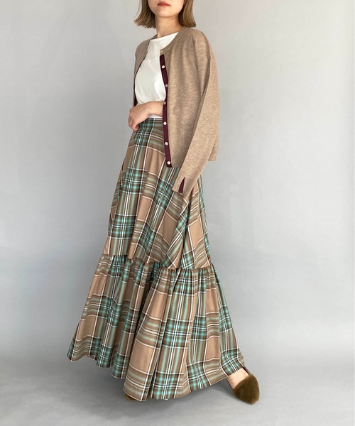 PICCIN(ピッチン)の「シェルボタンバイカラーカーディガン(カーディガン/ボレロ・レディース・ブラック/ライトグレー/ベージュ/ブルー/ピンクベージュ/チェリーピンク・M)」の12枚目の写真