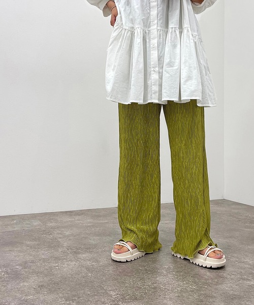 apres jour mignon（アプレジュールミニョン）の「楊柳プリーツイージーパンツ 【ZOZOTOWN限定アイテム】（その他パンツ・レディース・チャコールグレー/ブラック/パープル/ブルー/グリーン系その他3・SMALL/MEDIUM/X-LARGE）」の12枚目の写真