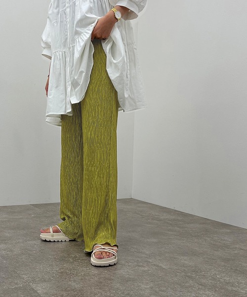 apres jour mignon（アプレジュールミニョン）の「楊柳プリーツイージーパンツ 【ZOZOTOWN限定アイテム】（その他パンツ・レディース・チャコールグレー/ブラック/パープル/ブルー/グリーン系その他3・SMALL/MEDIUM/X-LARGE）」の13枚目の写真