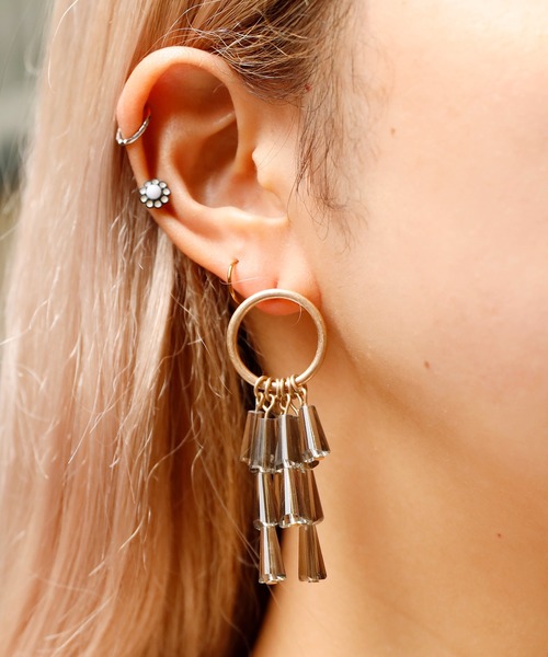 ROOPTOKYO（ループトウキョウ）の「クリアブラックシャンデリア ピアス