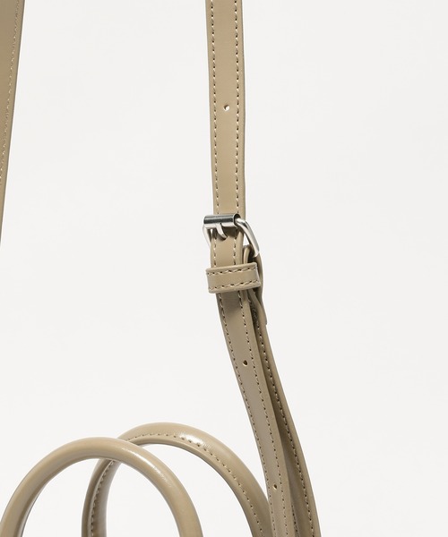 LAKOLE（ラコレ）の「2WAYミニボストンショルダーバッグ / 955920（ボストンバッグ・レディース・ホワイト/ブラック/モカ/オレンジ・FREE）」の9枚目の写真