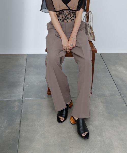 COLONY 2139（コロニートゥーワンスリーナイン）の「ストレッチイージーケアパンツ(ストレート)（その他パンツ・レディース・ブラック/ブルー/モカ・SMALL/MEDIUM/LARGE）」の13枚目の写真