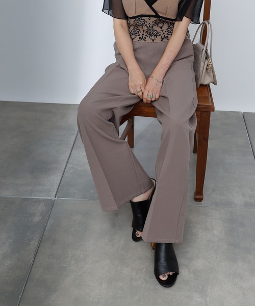 COLONY 2139（コロニートゥーワンスリーナイン）の「ストレッチイージーケアパンツ(ストレート)（その他パンツ・レディース・ブラック/ブルー/モカ・SMALL/MEDIUM/LARGE）」の17枚目の写真