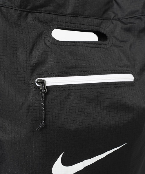 NIKE（ナイキ）の「NIKE STASH TOTE DD1357-010/208（ショルダーバッグ・メンズ・ブラック/ブラウン・ONE SIZE）」の15枚目の写真