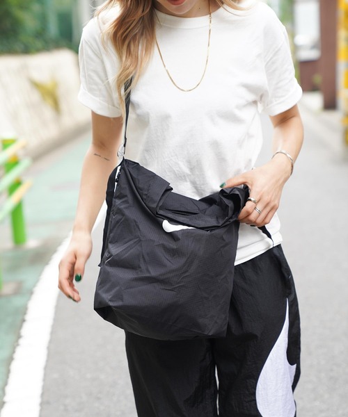 クロウド　ナイキ NIKE エッセンシャル トートバッグ ショルダー 51WpLCqfKlL._UY350_.jpg