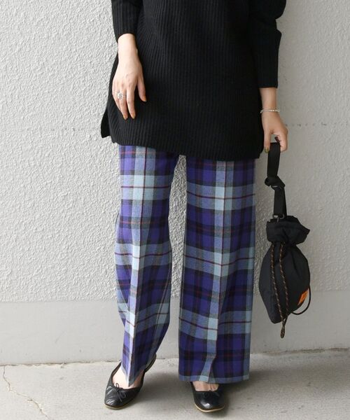 SHIPS any(シップス エニィ)の「SHIPS any:〈ウォッシャブル〉IN.TES.PRA チェック ロング ワイド パンツ(その他パンツ・レディース・パープル/オレンジ・36/38/40)」の14枚目の写真