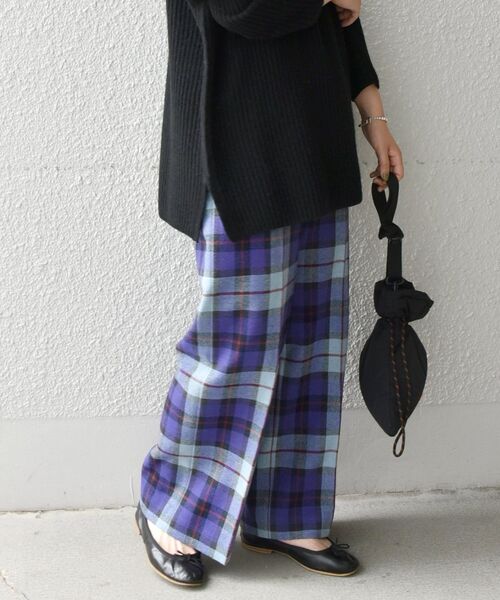 SHIPS any(シップス エニィ)の「SHIPS any:〈ウォッシャブル〉IN.TES.PRA チェック ロング ワイド パンツ(その他パンツ・レディース・パープル/オレンジ・36/38/40)」の16枚目の写真