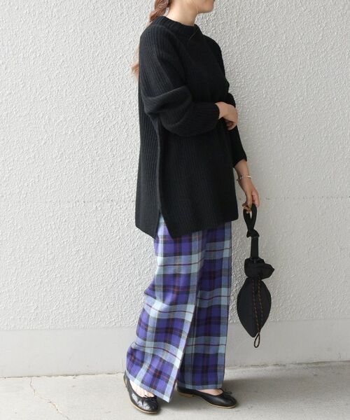 SHIPS any(シップス エニィ)の「SHIPS any:〈ウォッシャブル〉IN.TES.PRA チェック ロング ワイド パンツ(その他パンツ・レディース・パープル/オレンジ・36/38/40)」の22枚目の写真