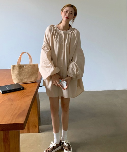 Bifrost(ビフレスト)の「ランタンスリーブシャツワンピース(シャツワンピース・レディース・ベージュ/ネイビー・F)」の12枚目の写真