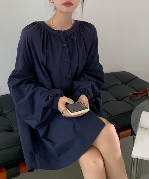 Bifrost(ビフレスト)の「ランタンスリーブシャツワンピース(シャツワンピース・レディース・ベージュ/ネイビー・F)」の3枚目の写真