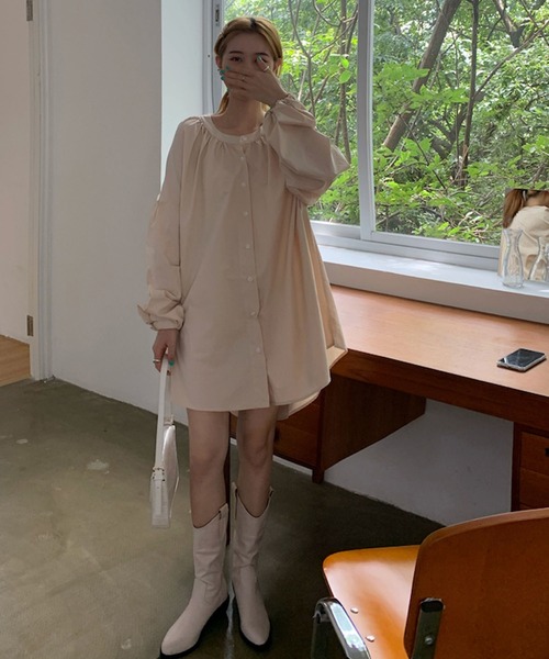 Bifrost(ビフレスト)の「ランタンスリーブシャツワンピース(シャツワンピース・レディース・ベージュ/ネイビー・F)」の15枚目の写真