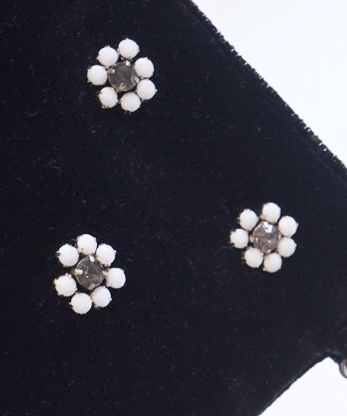 flower（フラワー）の「ビジューフラワーバッグ（ショルダーバッグ・レディース・ブラック・FREE）」の2枚目の写真