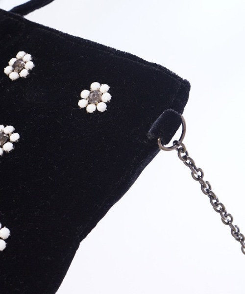 flower（フラワー）の「ビジューフラワーバッグ（ショルダーバッグ・レディース・ブラック・FREE）」の6枚目の写真