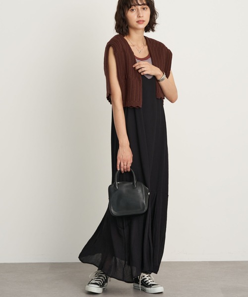 earth music&ecology（アースミュージックアンドエコロジー）の「アシメ裾フレアキャミワンピース ＊（ワンピース・レディース・ブラック/ベージュ/ライトパープル・FREE）」の2枚目の写真