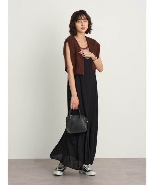 earth music&ecology（アースミュージックアンドエコロジー）の「アシメ裾フレアキャミワンピース ＊（ワンピース・レディース・ブラック/ベージュ/ライトパープル・FREE）」の6枚目の写真