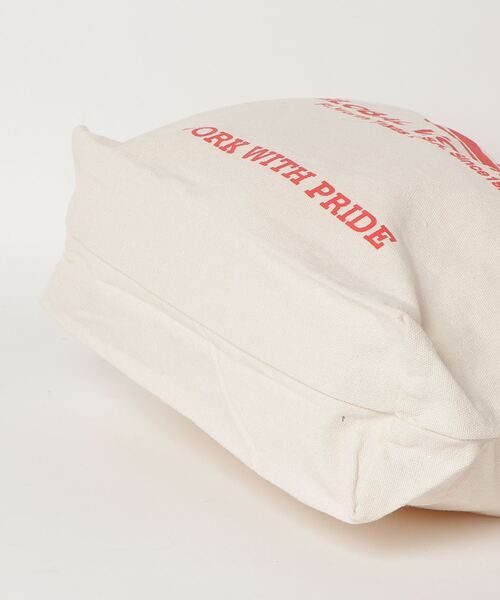 Dickies（ディッキーズ）の「【DICKIES/ディッキーズ】ロゴアートワークプリント キャンバス2WAYショルダーバッグ（ショルダーバッグ・レディース・ホワイト/ブラック/ネイビー/レッド・F）」の6枚目の写真