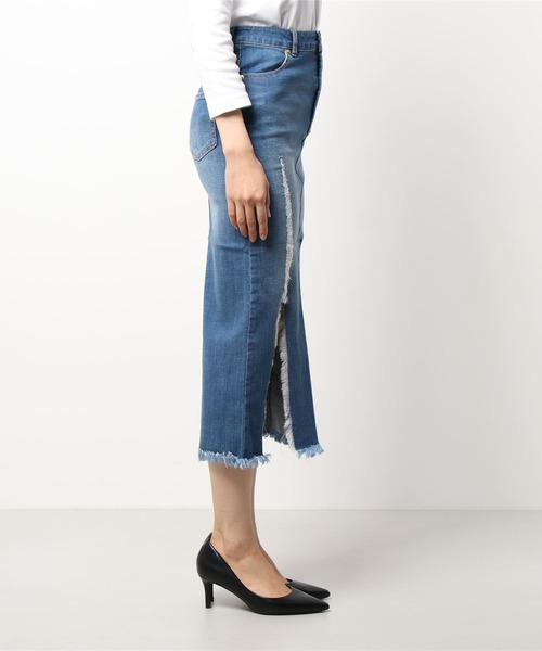 DURAS（デュラス）の「スリット入リストレッチデニムスカート（デニムスカート・レディース・インディゴブルー/ダークインディゴブルー・SMALL/MEDIUM）」の10枚目の写真